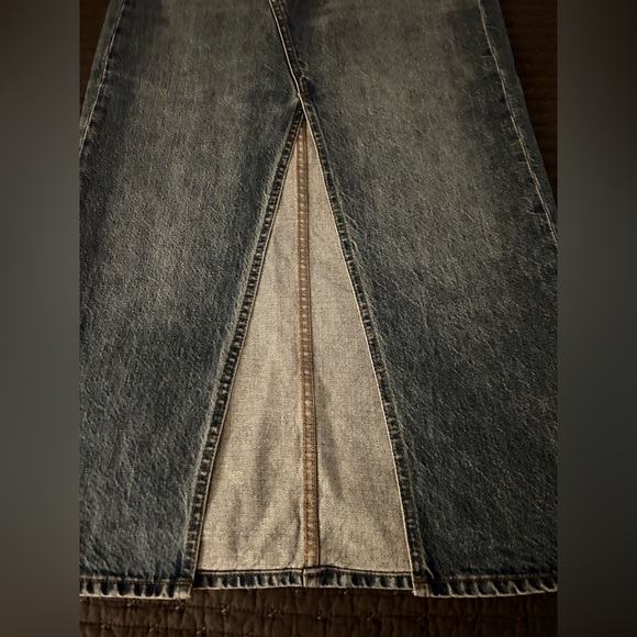 Aritzia Denim Forum “The 90s Vintage Mid Rise Pencil Maxi Jean Skirt” Size 26 - Picture 3 of 7